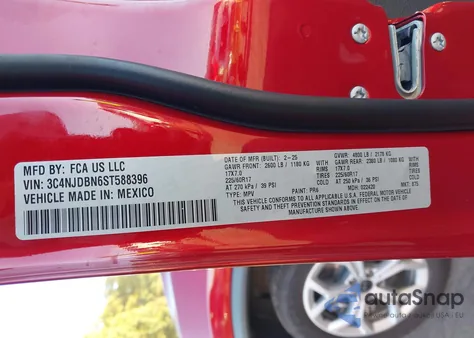 2025 Jeep Compass Latitude 4X4 from USA, damaged, VIN 3C4NJDBN6ST588396